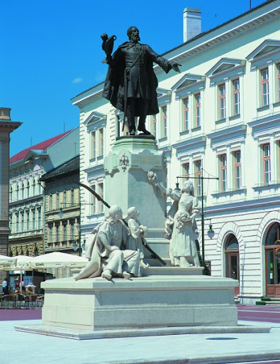 kossuth_szobor_szeged_1.jpg