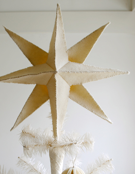 felt-star-tree-topper425.jpg