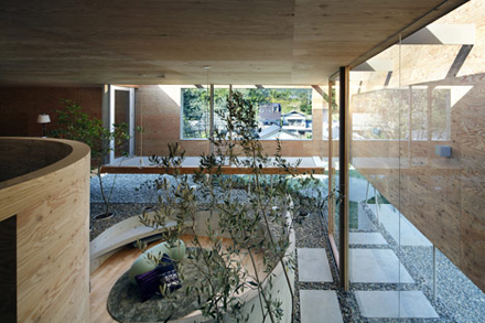 dezeen_Pit-House-by-UID-Architects_11.jpg