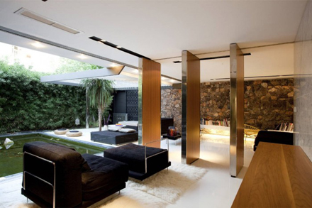 Cool-Living-Space-Design-in-Modern-Residence-at-Golf-in-Glyfada-by-314-Architecture-Studio-700x466.jpg