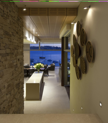 Wall-Interior-Ideas-at-Modern-Waterfront-House-Design-by-Bruce-Stafford-Architects.jpg
