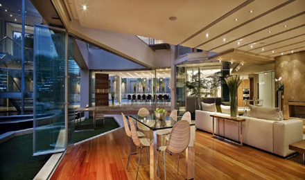 Amazing-Room-Interior-Ideas-at-Impressive-Glass-House-in-Johannesburg-South-Africa-700x413.jpg