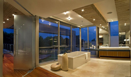 Luxury-Bathroom-Picture-at-Impressive-Glass-House-in-Johannesburg-South-Africa-700x413.jpg