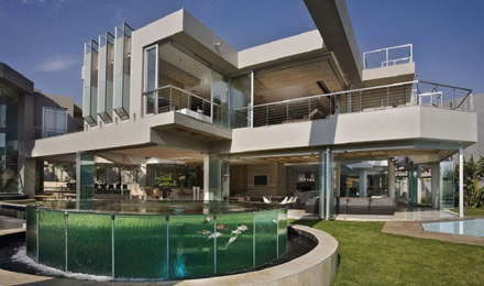 Wonderful-Exterior-Design-at-Impressive-Glass-House-in-Johannesburg-South-Africa-700x413.jpg
