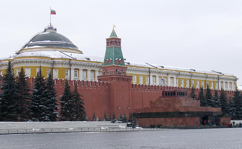 moscow_kremlin_senate_mausloleum.jpg