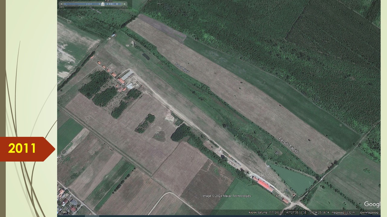 Elindul a tájátalkítás. Az ember a víztest déli felét elkezdi a képére formálni.