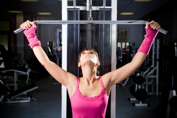 woman-lat-pull-down.jpg