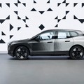 Varázslatos külső színváltás: A BMW iX flow E tintával