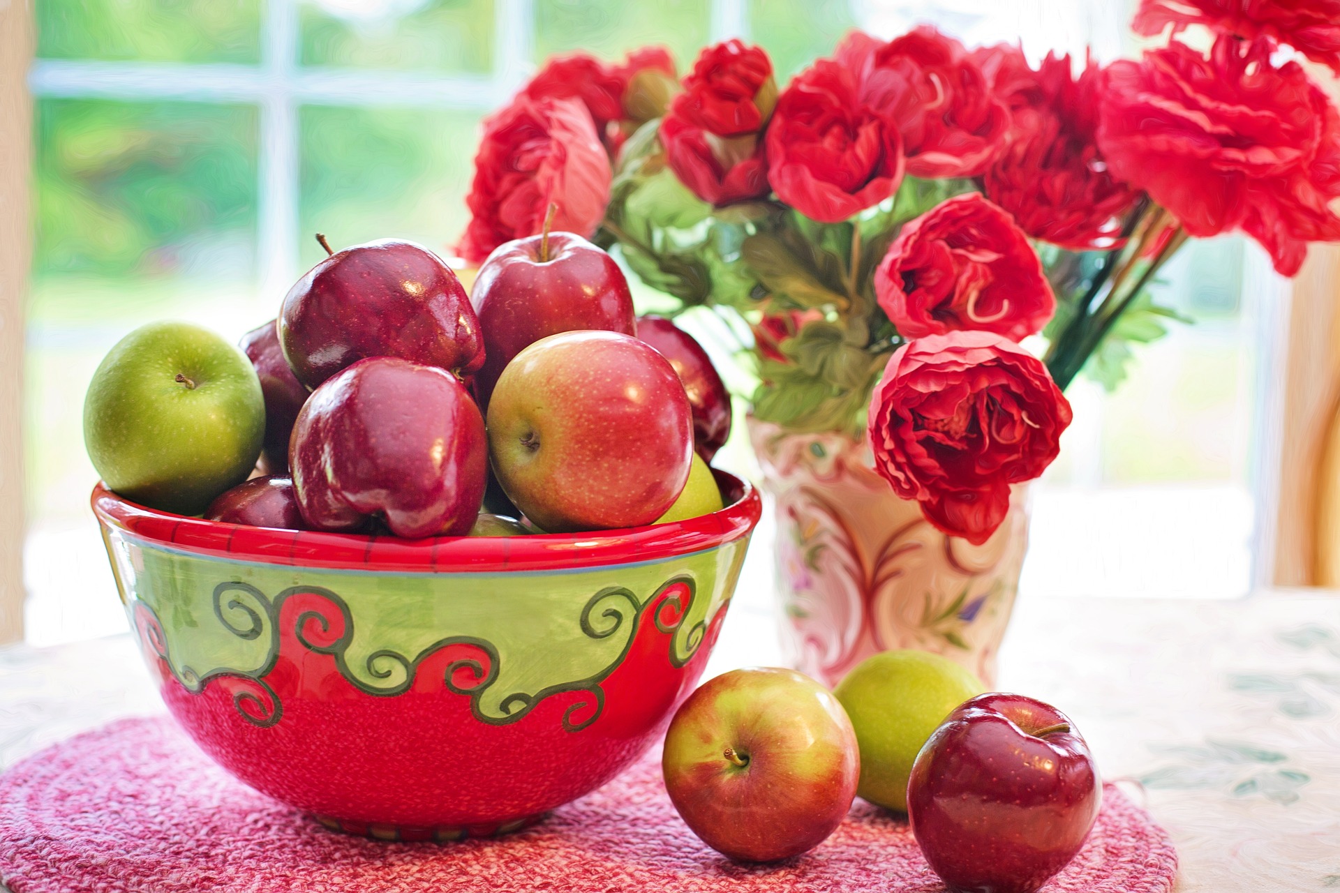 apples-2906457_1920.jpg