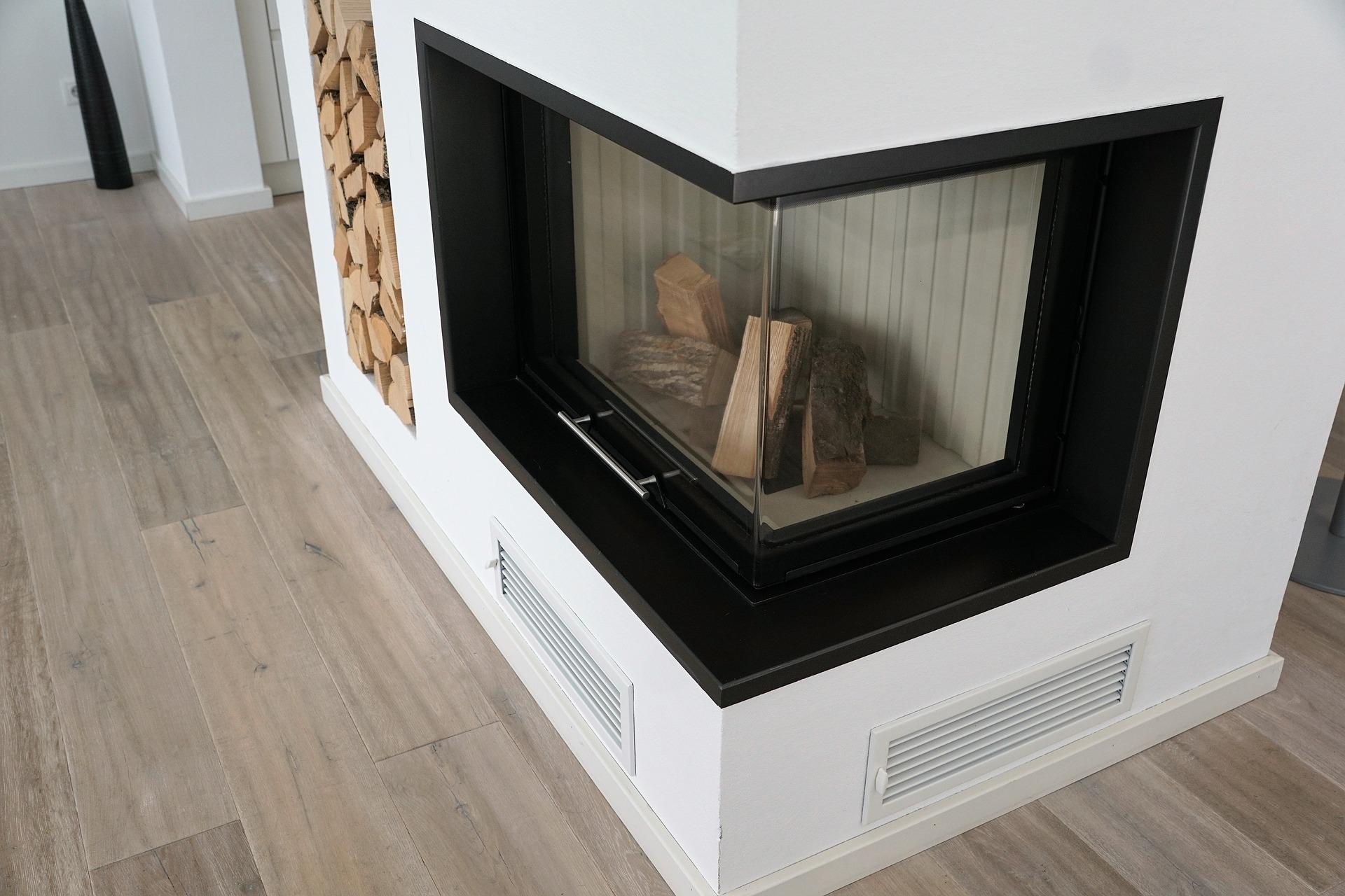 fireplace-2237147_1920.jpg