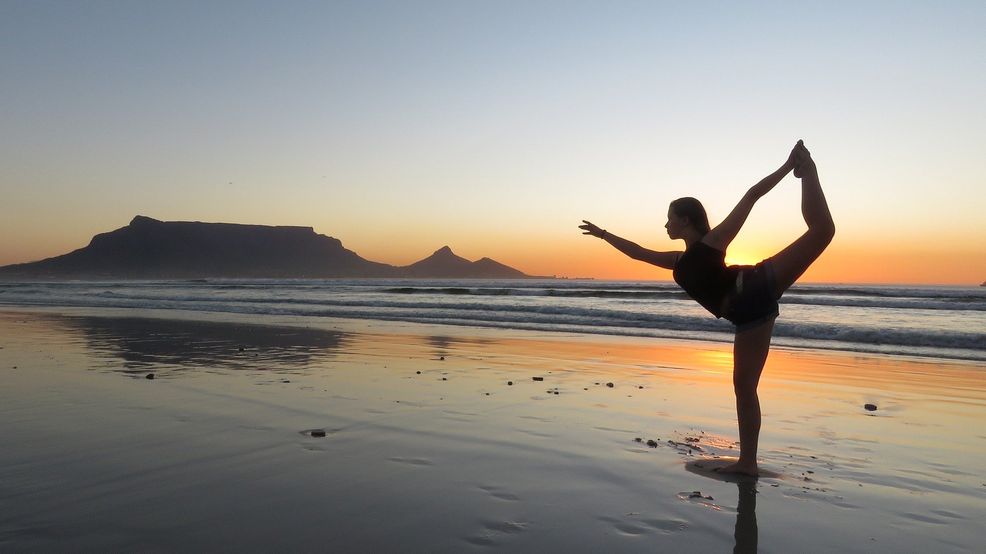 yoga-1665173_1920.jpg