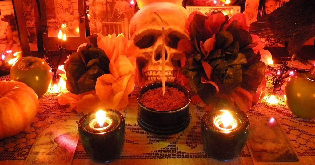awesomely_authentic_ways_to_celebrate_samhain.jpg
