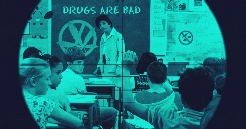 drogfüggő oktatás