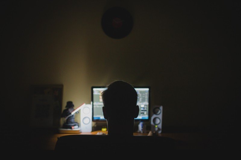 work-desk-computer-night-hacker-anonymous-office.jpg