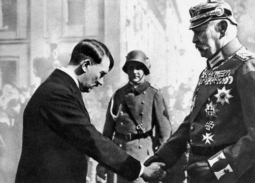 Hindenburg-és-Hitler.jpg