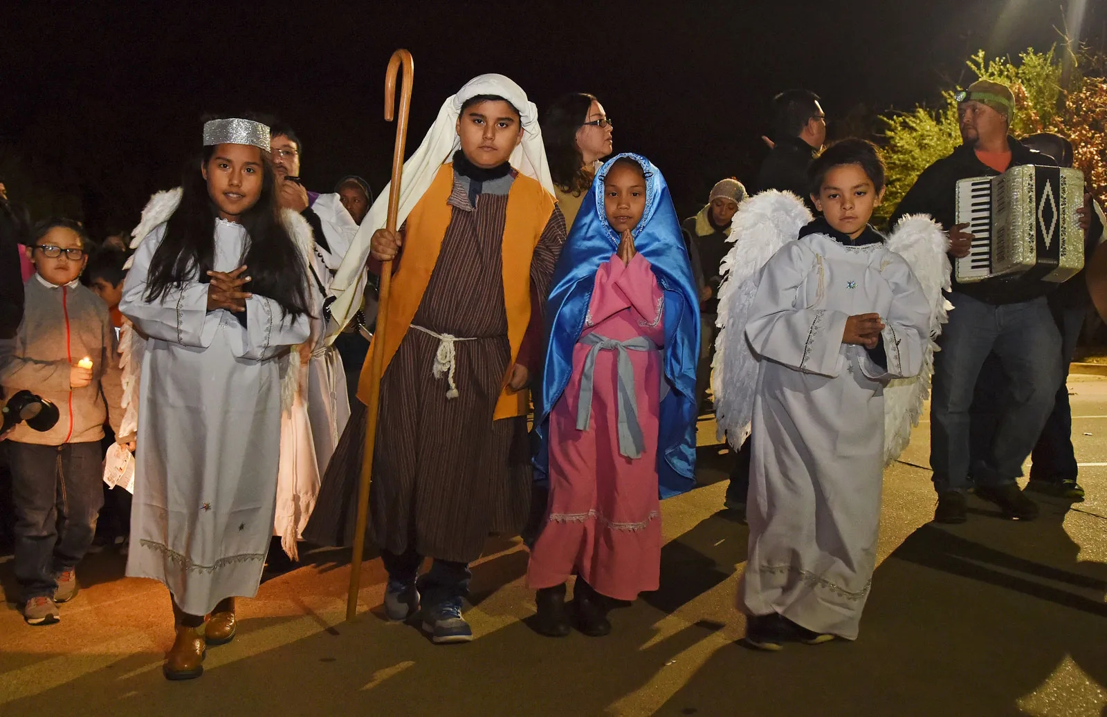 children-procession-celebration-las-posadas-st-peter-december-20-2016.jpg