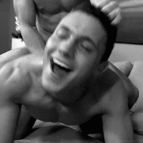 tumblr_mepe8mfxm61qjo3ewo1_r1_500.gif