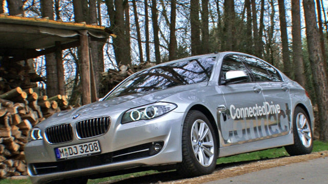 Végre új videó: magától megy a BMW