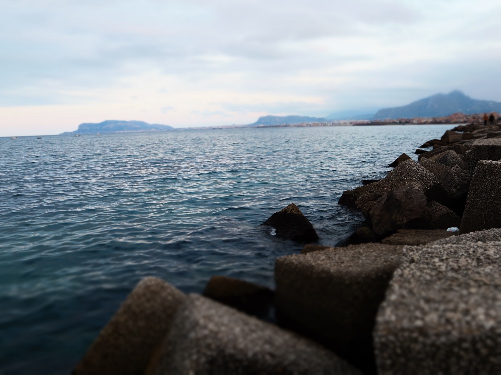 Tengerpart, Palermo