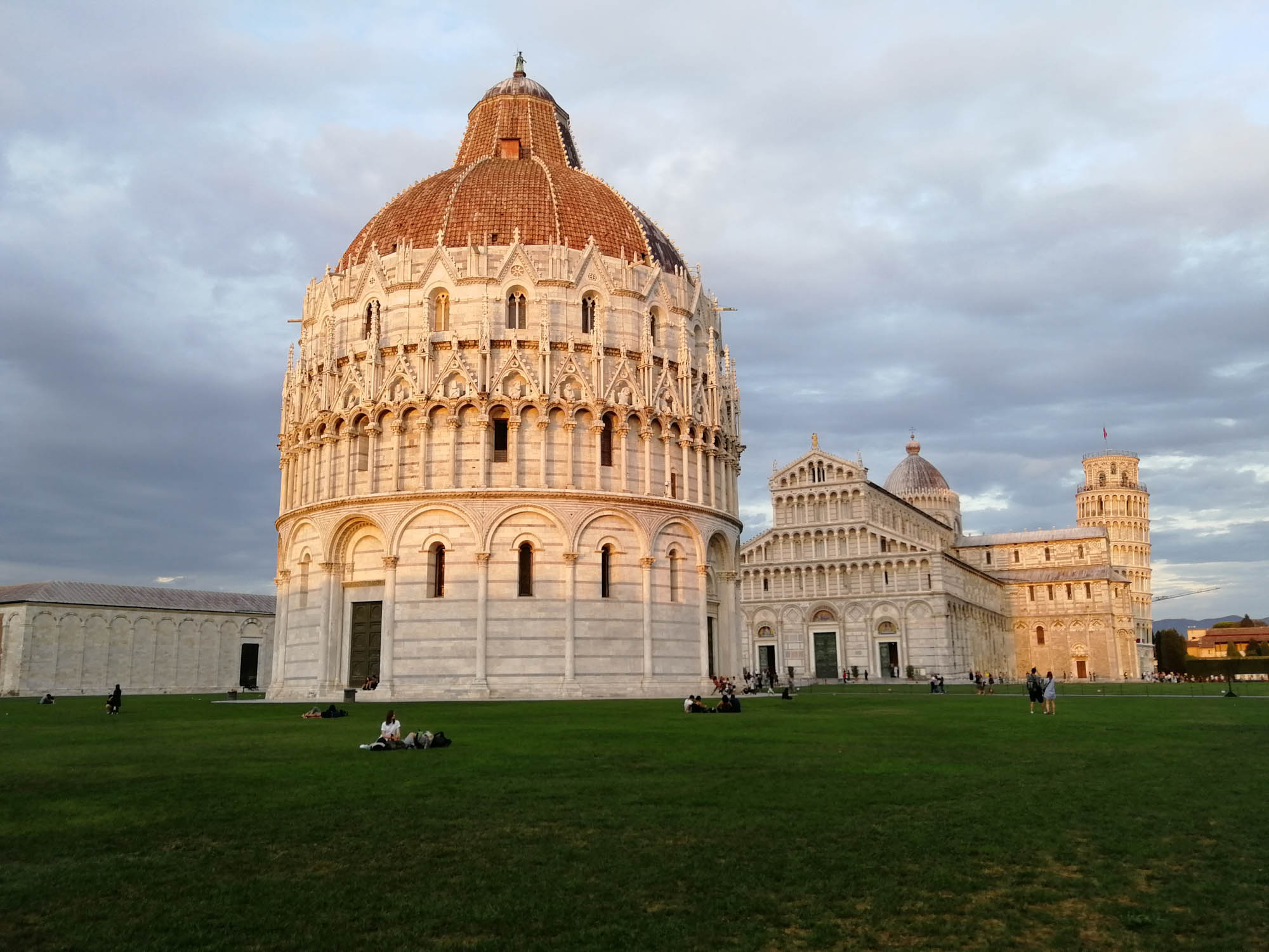 Csodák tere, Pisa
