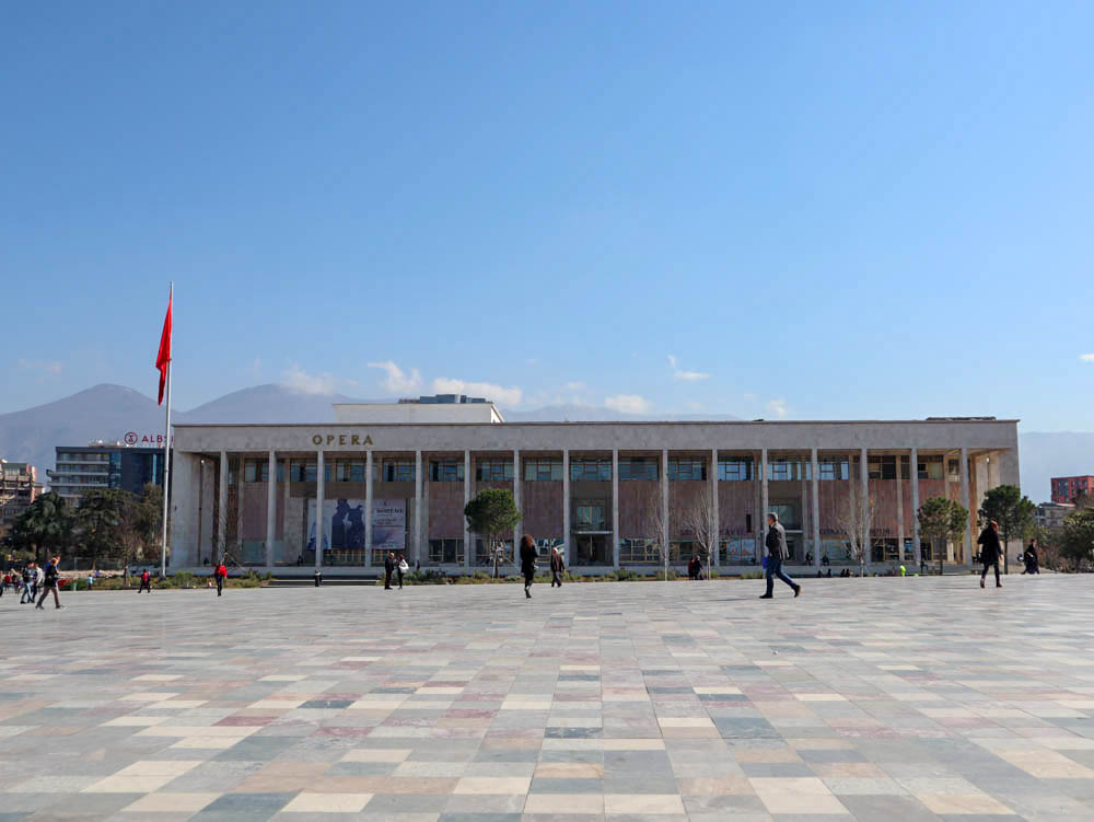 Opera, Szkanderbég tér, Tirana