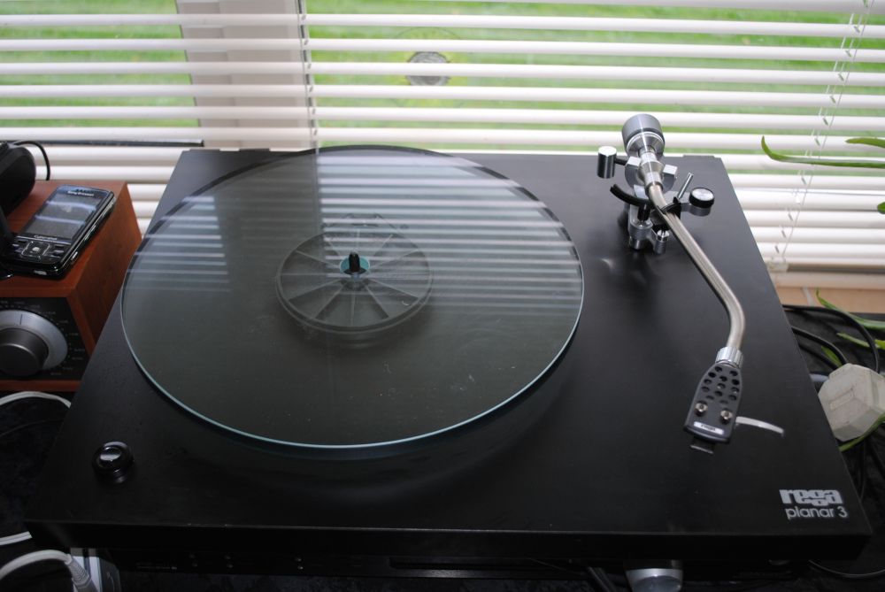 rega_planar_3_1.jpg