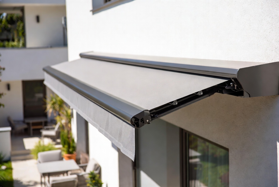 Előtető ötletek 2025-re – anyagok, árak és telepítési tippek