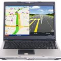 A laptop, mint autós GPS navigátor