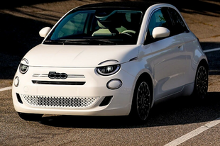 Visszakerült a benzinmotor a Fiat 500-asba!