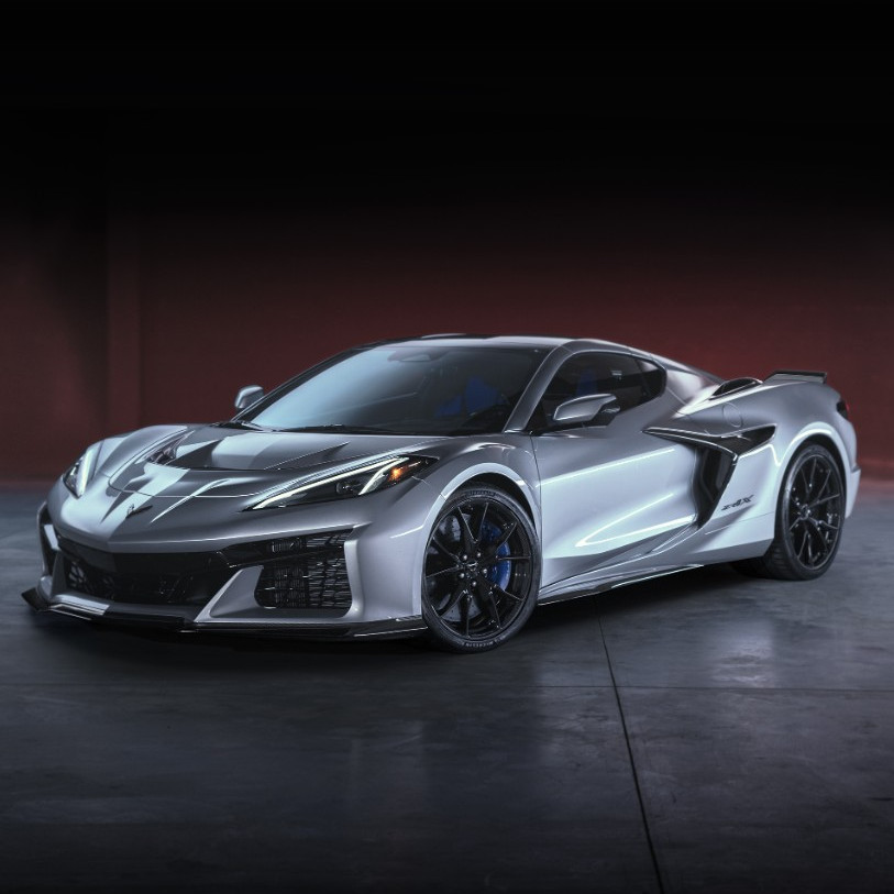 chevrolet_corvette_zr1x_2.jpg