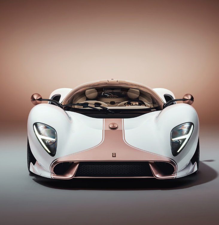 de_tomaso_p72_celegyenes_2.jpg