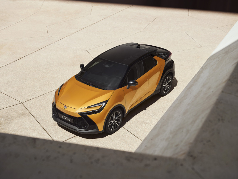 toyota_chr_uj_2.jpg