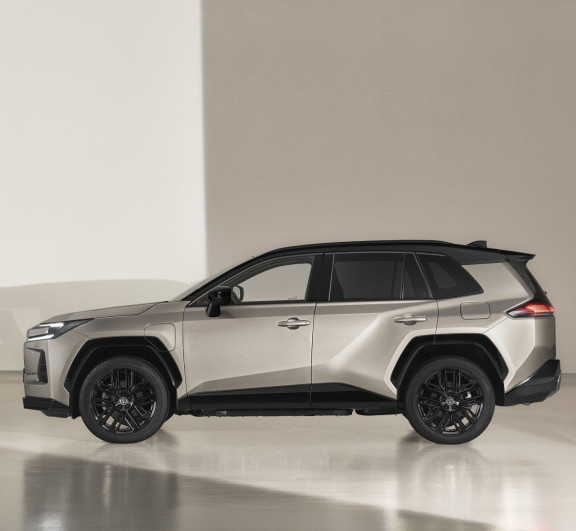 toyota_rav4_uj_3.jpg