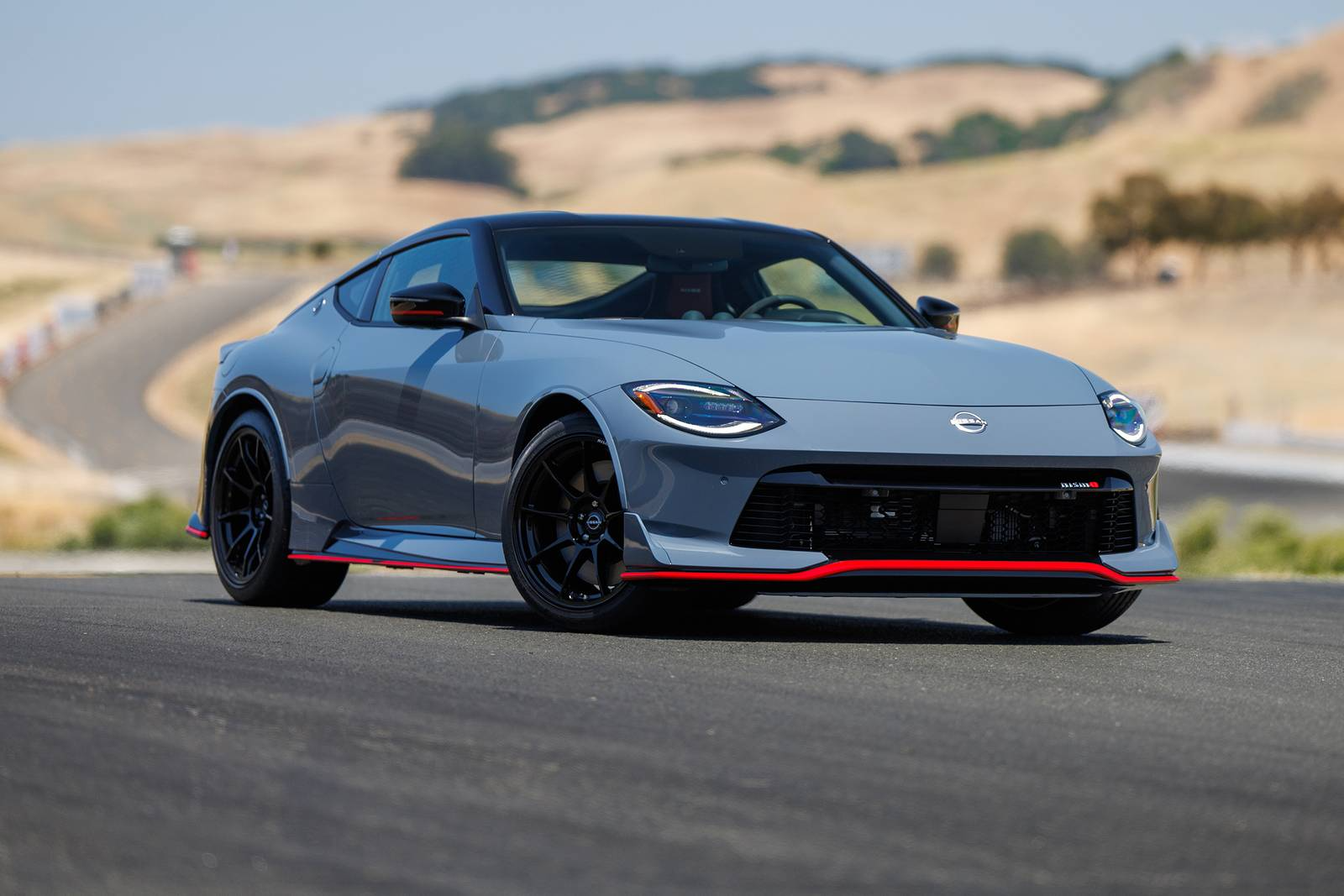 2026_nissan_z.png
