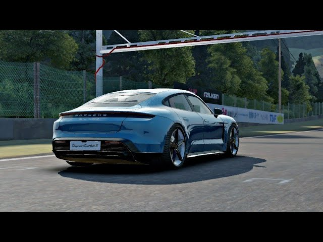 bemutatkozott_a_jelentosen_tovabbfejlesztett_porsche_taycan_1.png