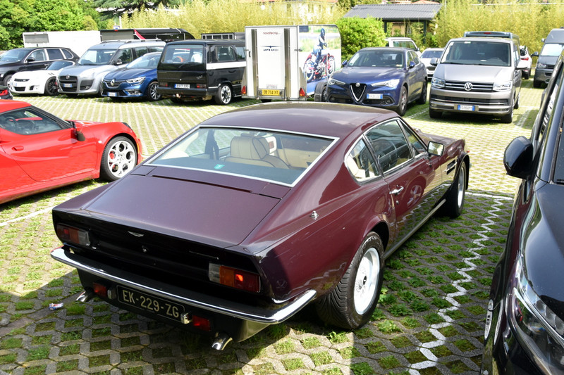 Aston Martin V8 Vantag