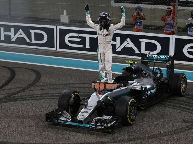 Hamilton nyert, Rosberg világbajnok, Vettel dobogón zárja a szezont!