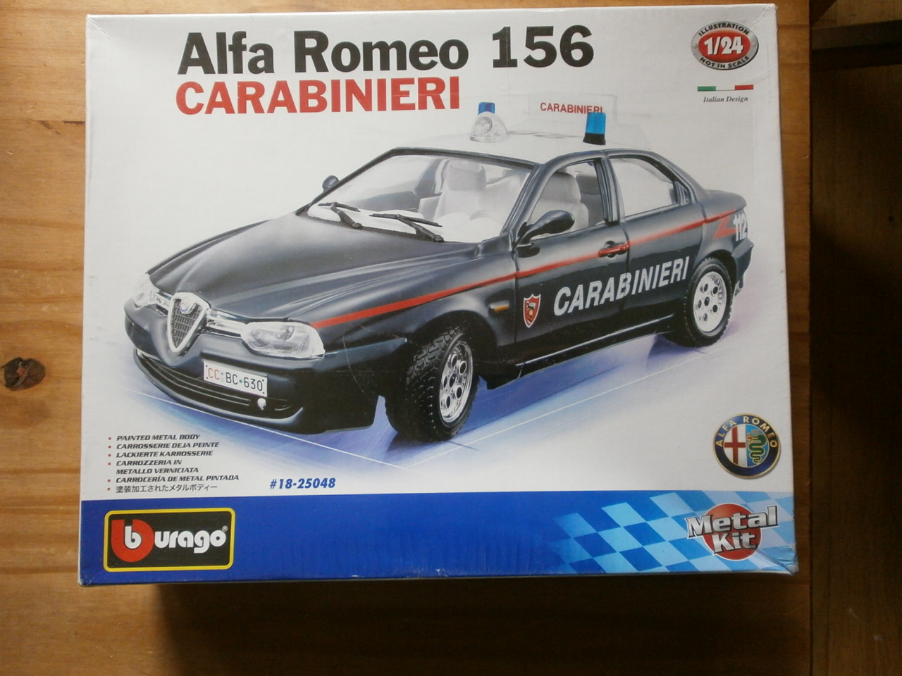 1-24-alfa-romeo-156-carabinieri-police-car-diecast-burago-4479-p.jpg