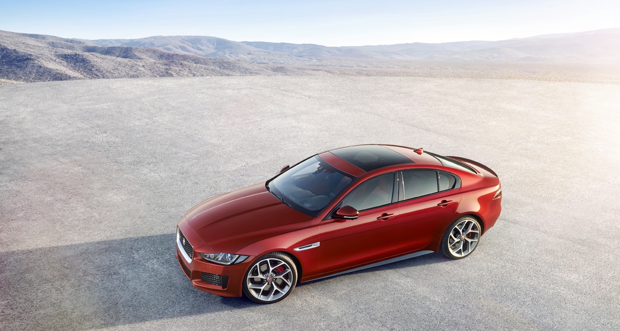 2016-jaguar-xe-08-1 - Copy.jpg