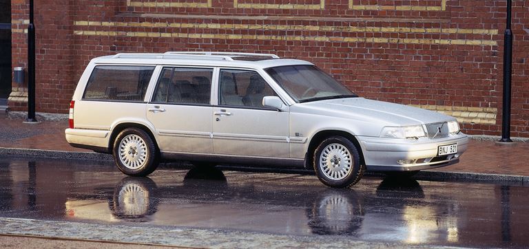 53_volvo_v90_large.jpg