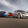 A Tesla Model 3 lenyomta a Volkswagen Golfot