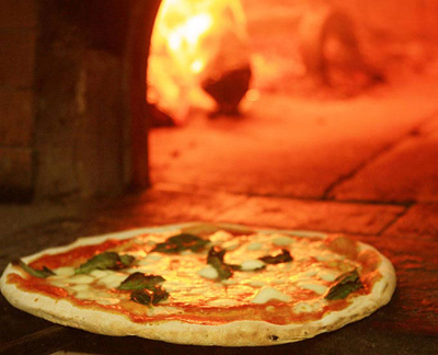 pizza-margherita-in-forno.jpg
