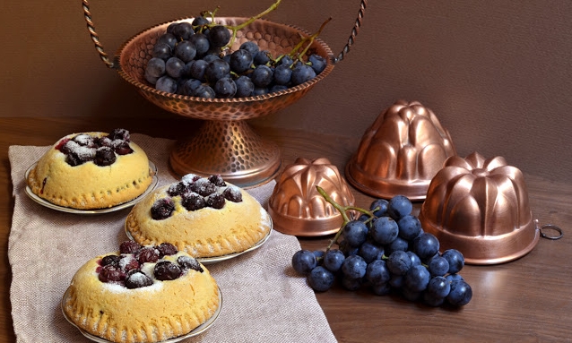 hiperica_lady_boheme_blog_di_cucina_ricette_gustose_facili_veloci_dolci_torta_di_uva_fragola_2_1.jpg