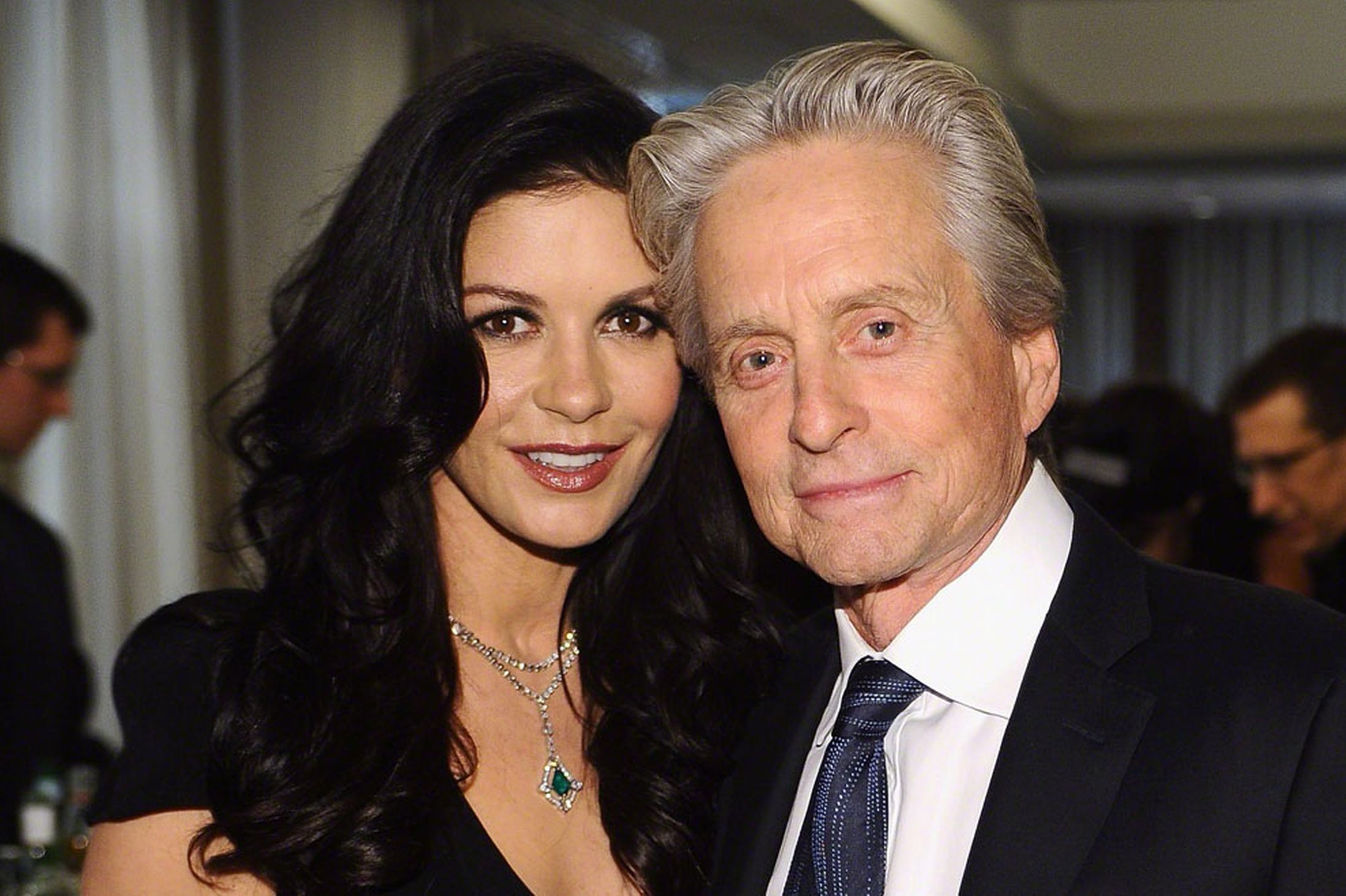 michael-douglas-catherine-zeta-jones-1928717.jpg