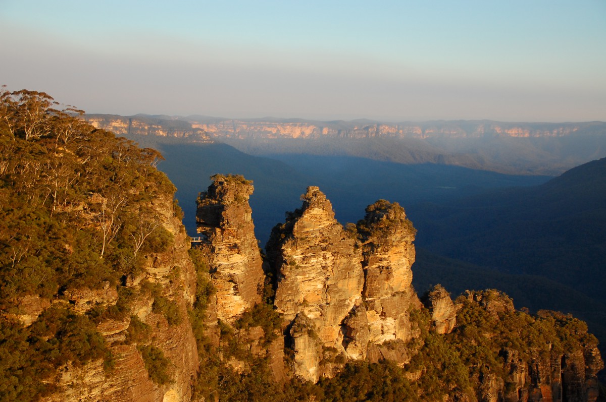 A Blue Mountains 3 nővére (3 Sisters)