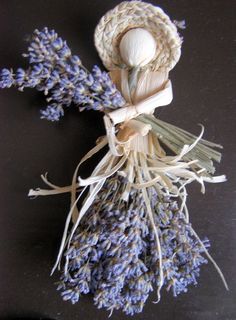 d20a7b5f683c7529e3bcd2b3336191f0--lavender-crafts-sachet.jpg