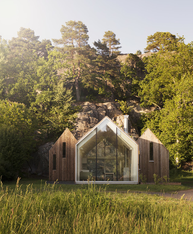 cluster-of-wooden-cabins-by-reiulf-ramstad_1.jpg