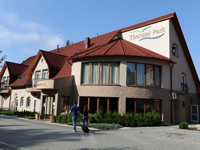 ZSANNA HOTEL BLOGJA: Maradni ér?