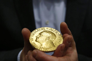 Újabb OFF: Hogyan nyerhetünk el irodalmi Nobel-díjat?