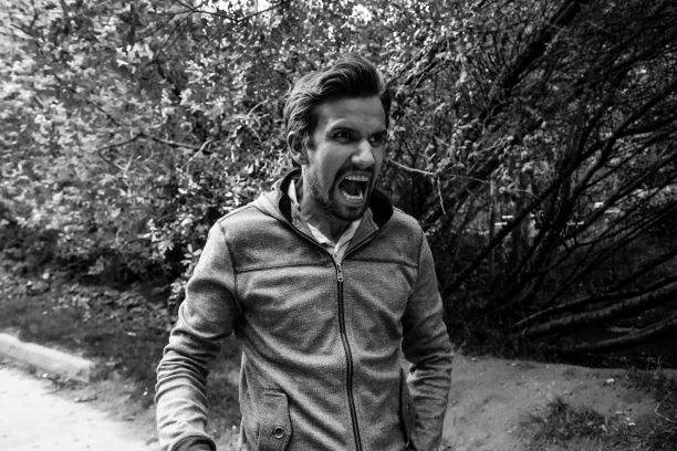 adult-anger-angry-277870_kicsi.jpg